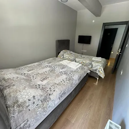 Nayino Hotel